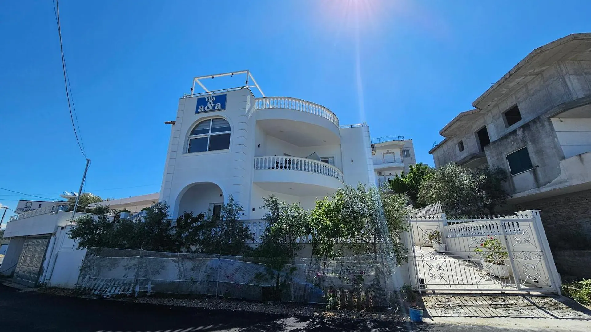 Πανσιόν Villa A & A Εξαμίλιο Αλβανία